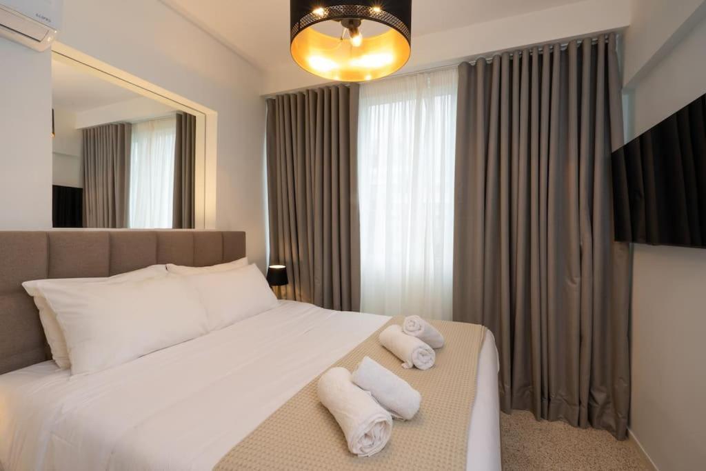 Dema Luxury - Perikleous E6 Athens